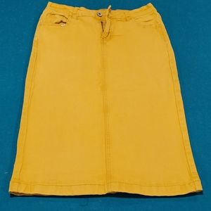 Be Girl size Small mustard Denim pencil skirt